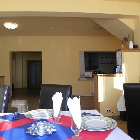 Casa Enescu 3*